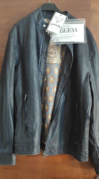 Cazadora azul marino Guess talla l