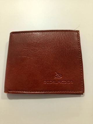 Cartera de piel marron