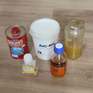 Material de pintura e imprimación 