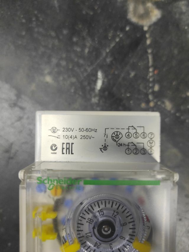 Relog temporitzador semanal