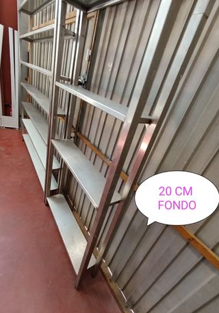 Estanterías de acero inox de  carnicería