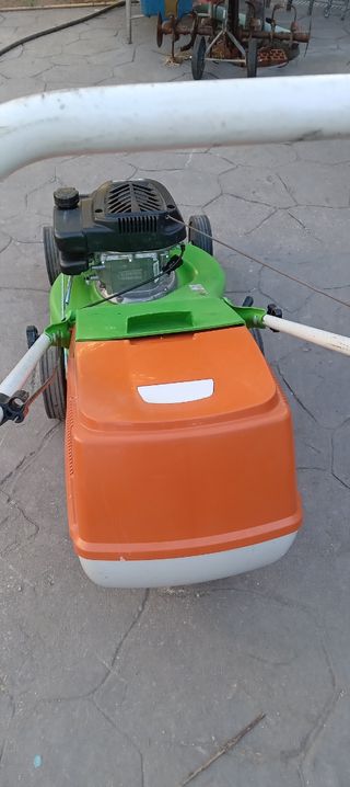 Cortacesped de gasolina