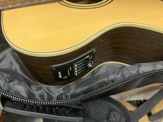 Guitarra alvarez