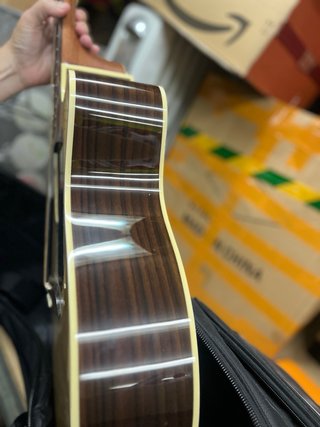 Guitarra alvarez