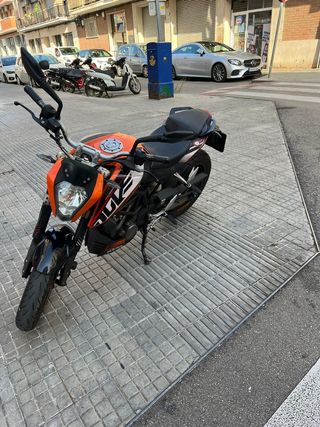 Ktm duke 125