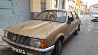 Opel rekord 1981