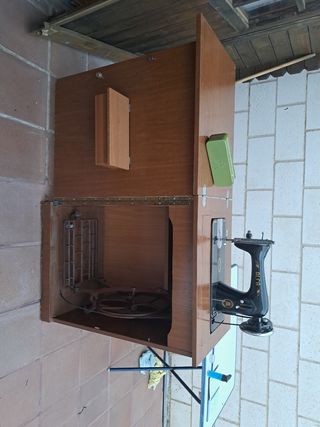 Maquina.coser alfa años 50