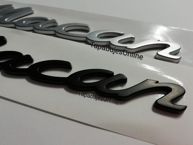 LETRAS LOGOTIPO MACAN MALETERO NEGRAS PLATA NEGRO
