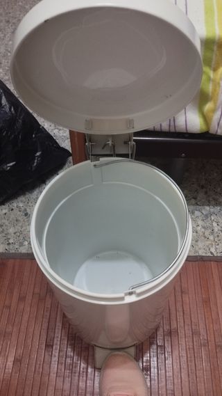 Papelera oficina 