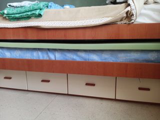 Cama doble nido con cuatro cajones