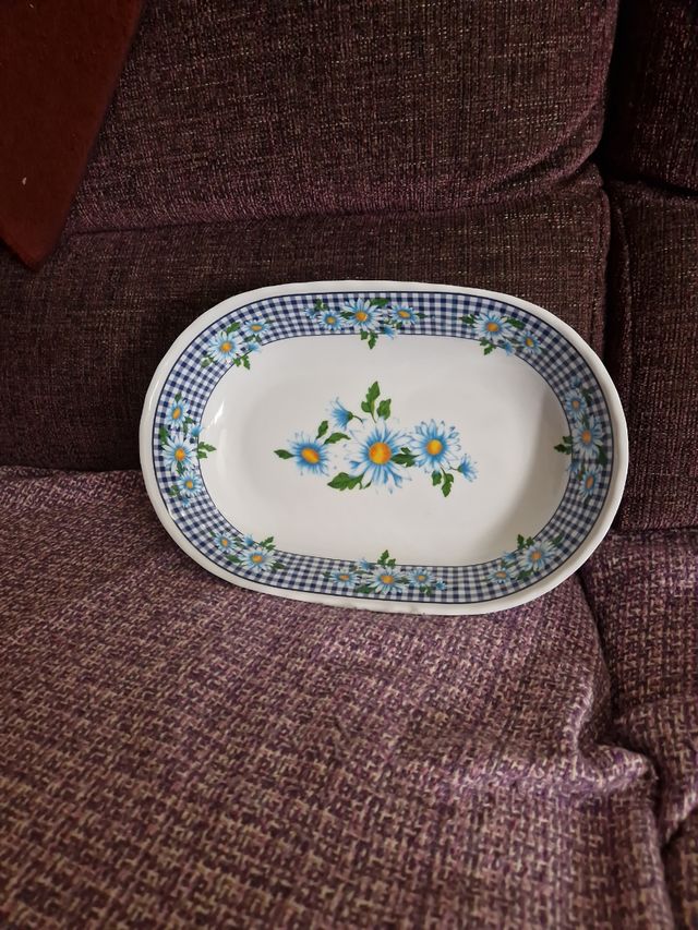 BANDEJAS Y FUENTE DE MELAMINA