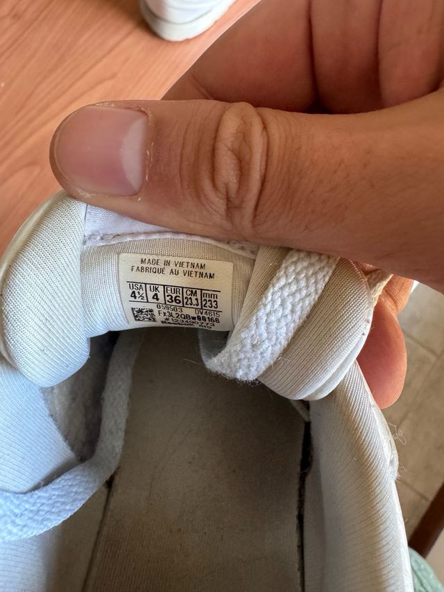 Scarpe bianche Reebok n.36 (no nike adidas)