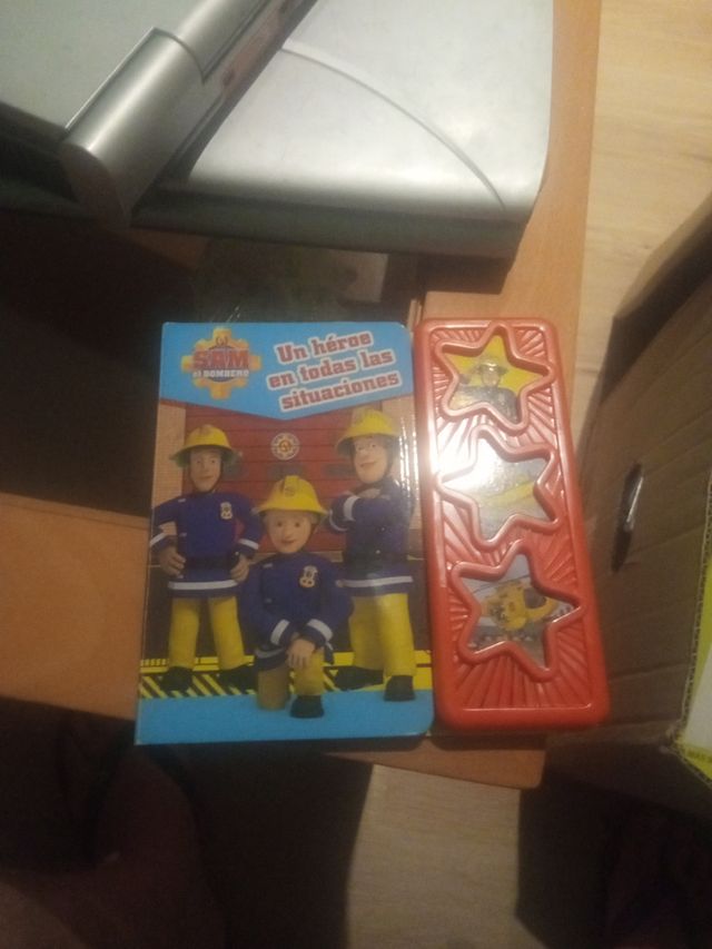 Libro con sonido Sam el bombero .
