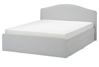 Cama + colchón + cómoda