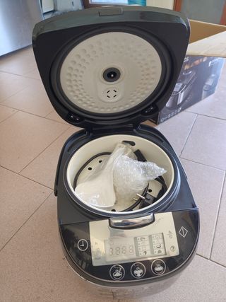 Attrezzo da cucina multi cooker