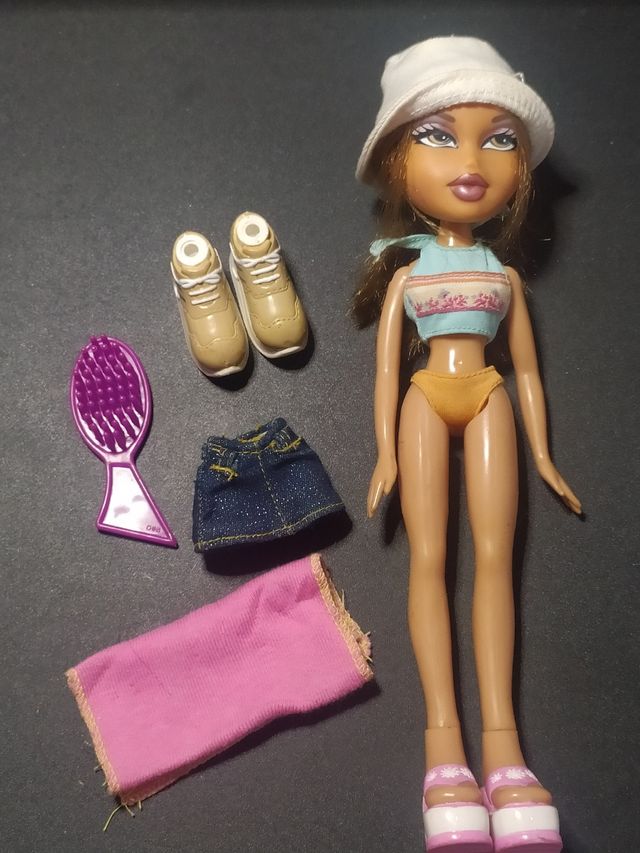 Muñeca Bratz Yasmin Beach Party Edition de segunda mano por 30 EUR