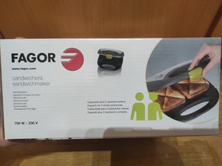 Vendo sandwichera Fagor nueva