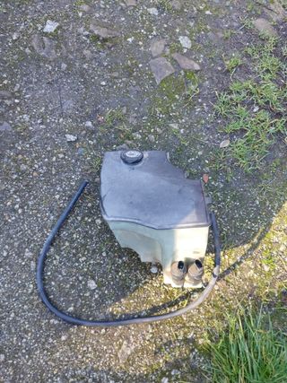 Depósito agua limpias bmw e46, e34 y x3 e83