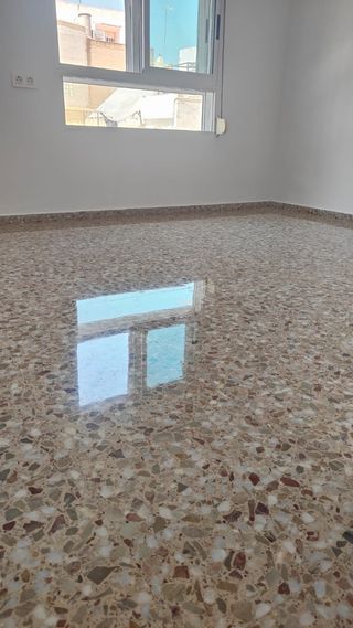 Pulido de suelo pulidor.