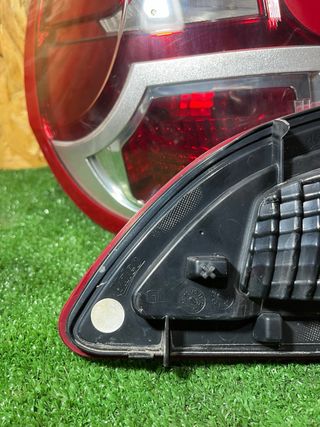 Pilotos traseros izquierdo renault scenic 2011