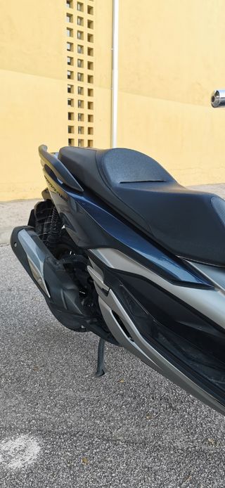 HONDA FORZA 300 ABS