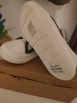 Zapatillas shein nuevas 18