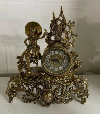 2 Candelabros y 1 Reloj de bronce