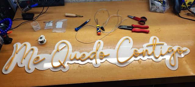 letrero de neón personalizado