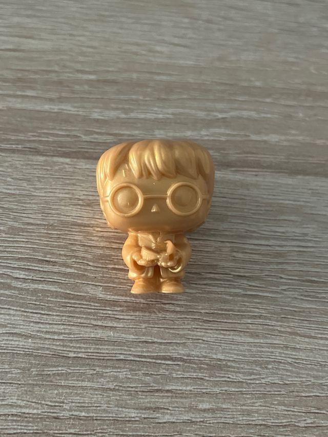 Funko Harry Potter Golden Kinder