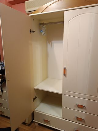 Conjunto Armario + bañerita cajonera