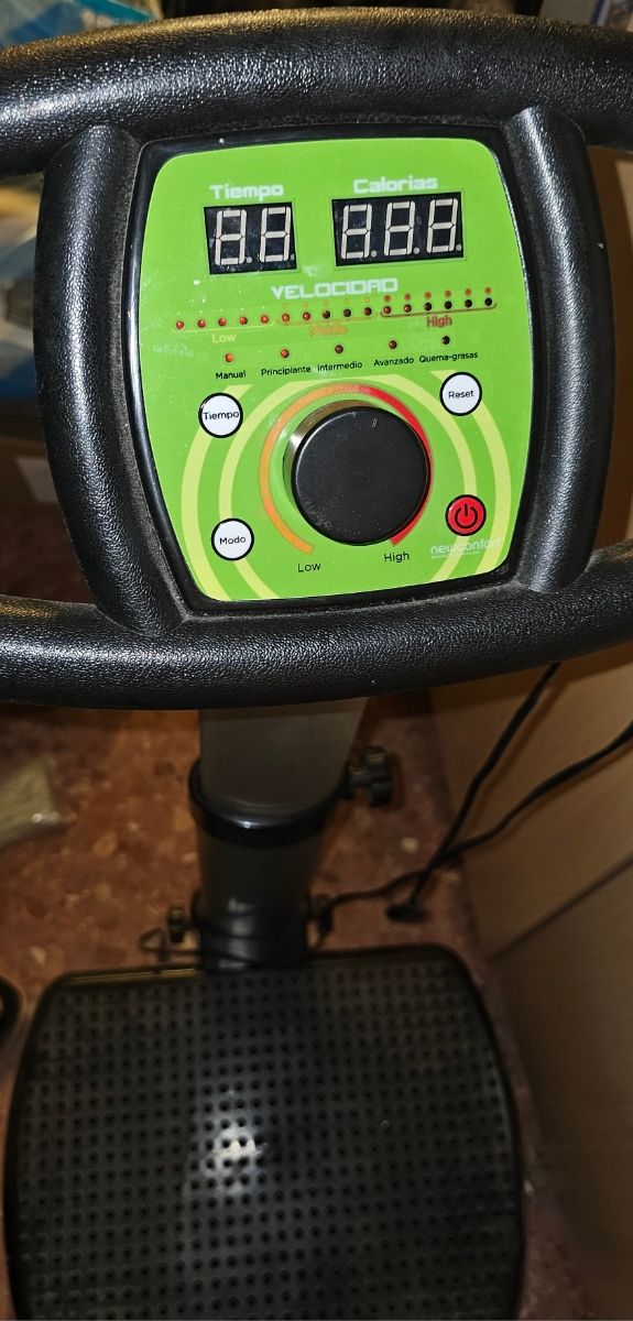 Plataforma vibratoria fitnes