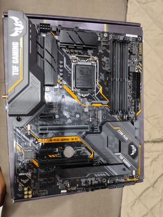 専用です。 ASUS TUF Z390-PLUS GAMING Bundle Asus TUF Z390-PLUS GAMING +