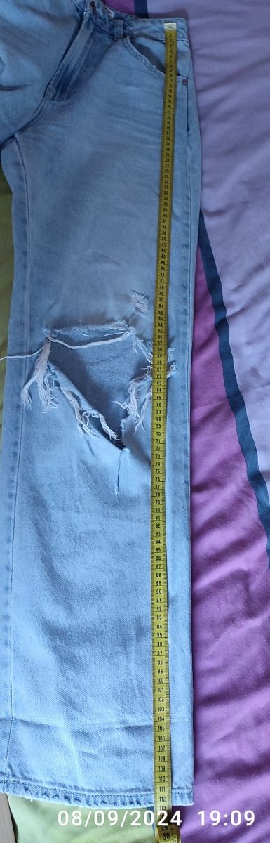 Pantalón vaquero campana