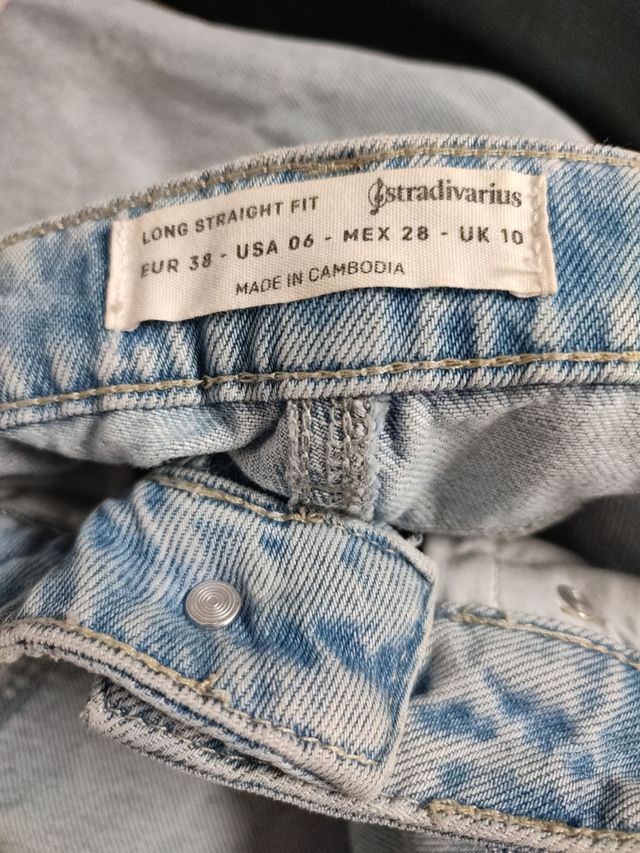 Pantalón vaquero campana