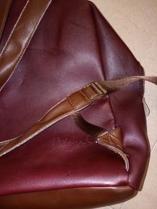 Preciosa Mochila cuero DESIGUAL 