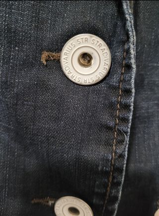 CHAQUETAS MUJER BERSHKA Y STRADIVARIUS.