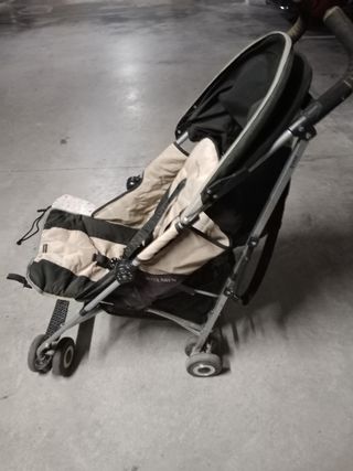Silla de paseo MacLaren negro/gris