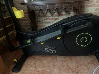 BICICLETA ELÍPTICA DOMYOS 520