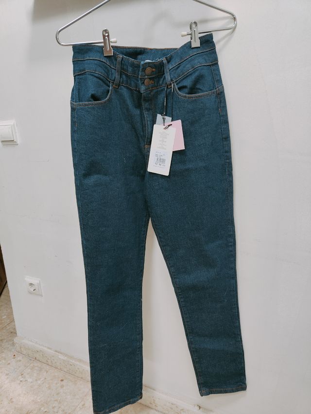 Pantalón vaquero naf naf