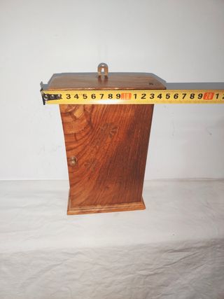 Mueble caja armario llavero joyero madera bronce