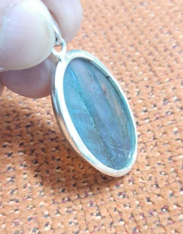 Colgante de labradorita y plata