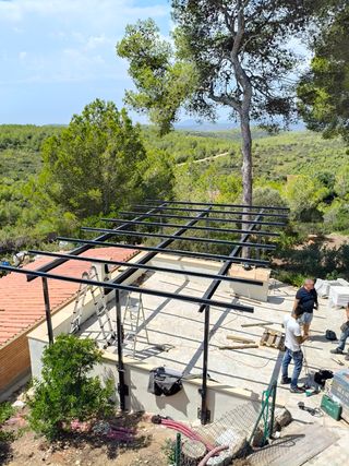 Pérgola, estructura metálica