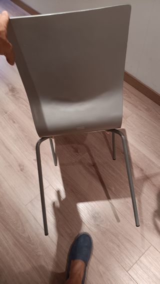 Mesa de Comedor desmontable + 4 sillas a juego