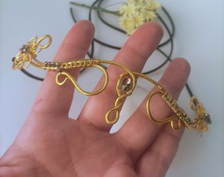 Diadema de elfo dorada. Tiara medieval