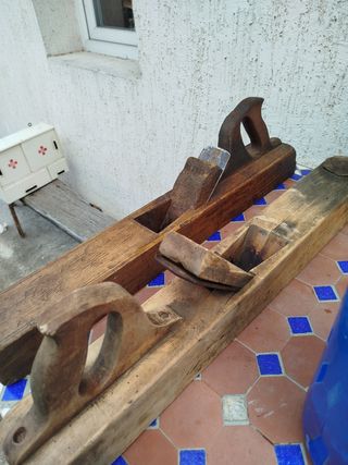 Hachas i heramienta antigua