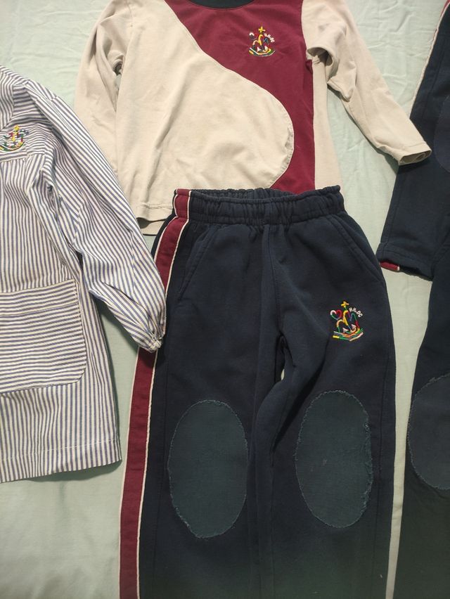 Uniforme Sagrada Familia Talla 2