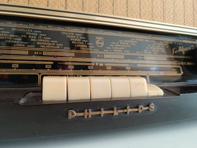 Radio anni 50 Philips l' Alfiere 2