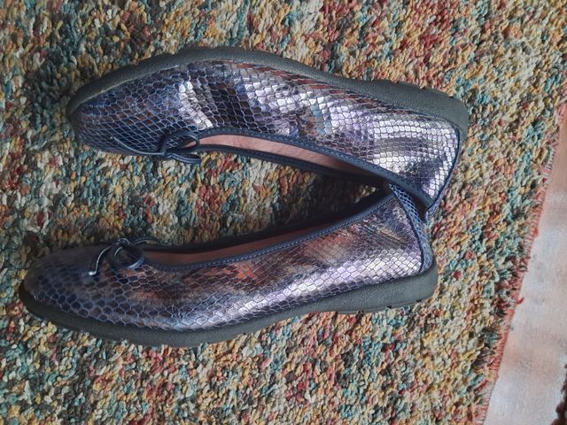 Zapatos piel niña n.37