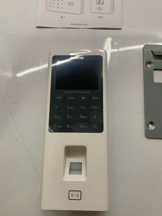 NUEVO Lector biométrico autónomo Anviz-W2