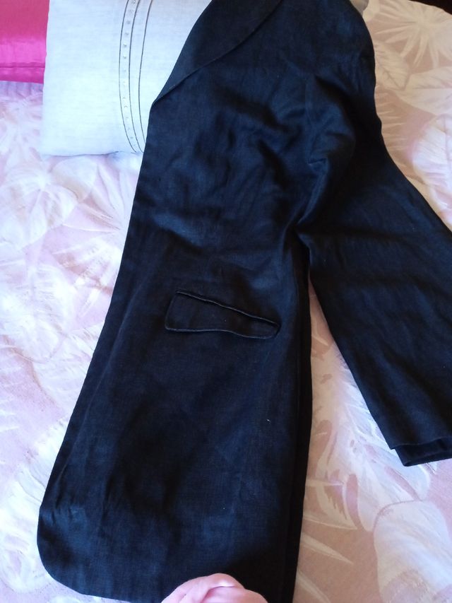 Chaqueta de lino negra